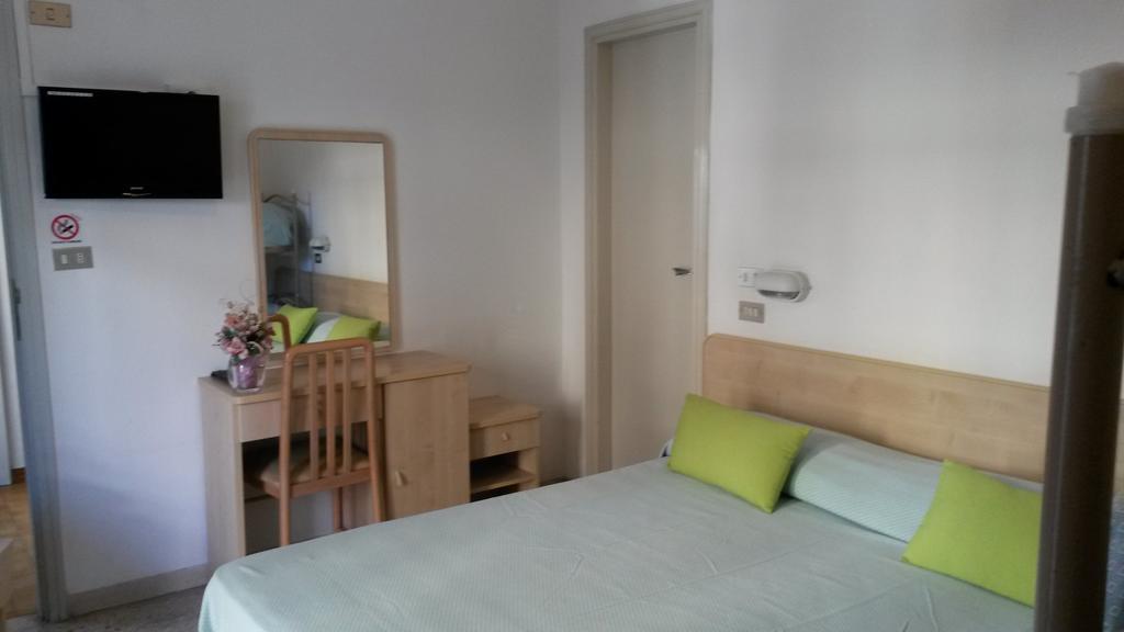 Hotel Niagara Bellaria-Igea Marina Esterno foto